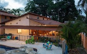 Poolside Beach House At Pangea Lodge
